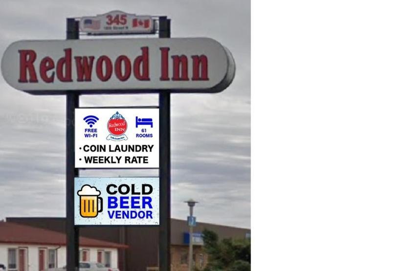 Redwood Motor Inn ブランドン エクステリア 写真