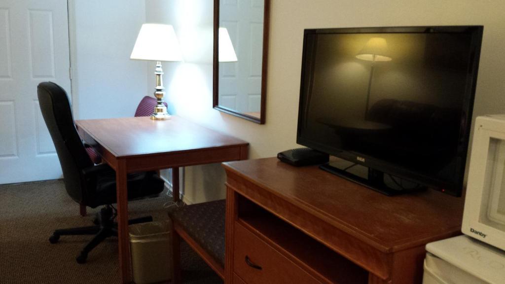 Redwood Motor Inn ブランドン エクステリア 写真